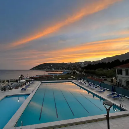 Appartamento I Due Soli On The Beach Sanremo