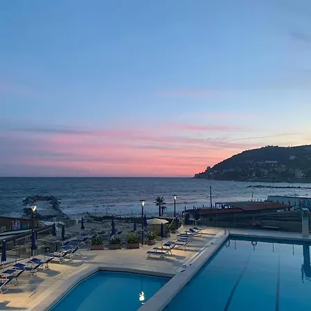 I Due Soli On The Beach Σαν Ρέμο